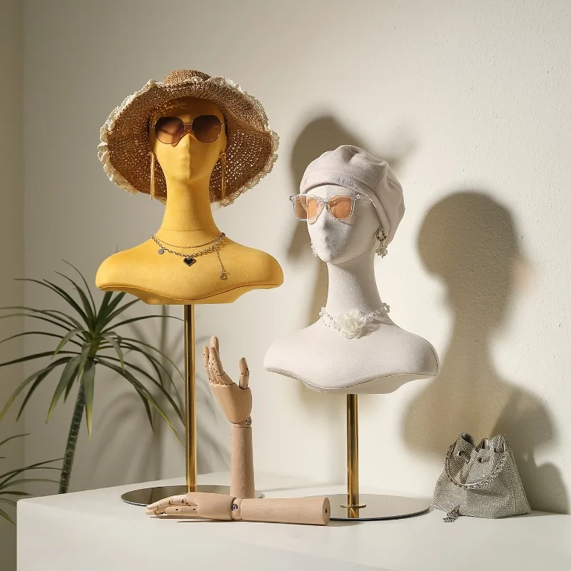 Accessoires de mannequin pour  - Body Jewelry Store avis et prix